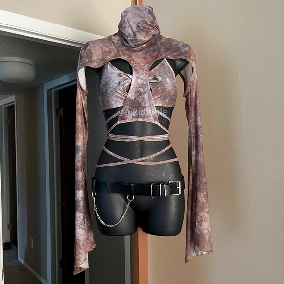 NEW Dolls Kill Darker Wavs Fader Top and Shrug Set Goth Punk Large Bell sleeve L - Picture 6 of 10